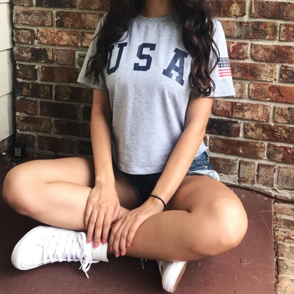 USA crop top ❤ 3/25
